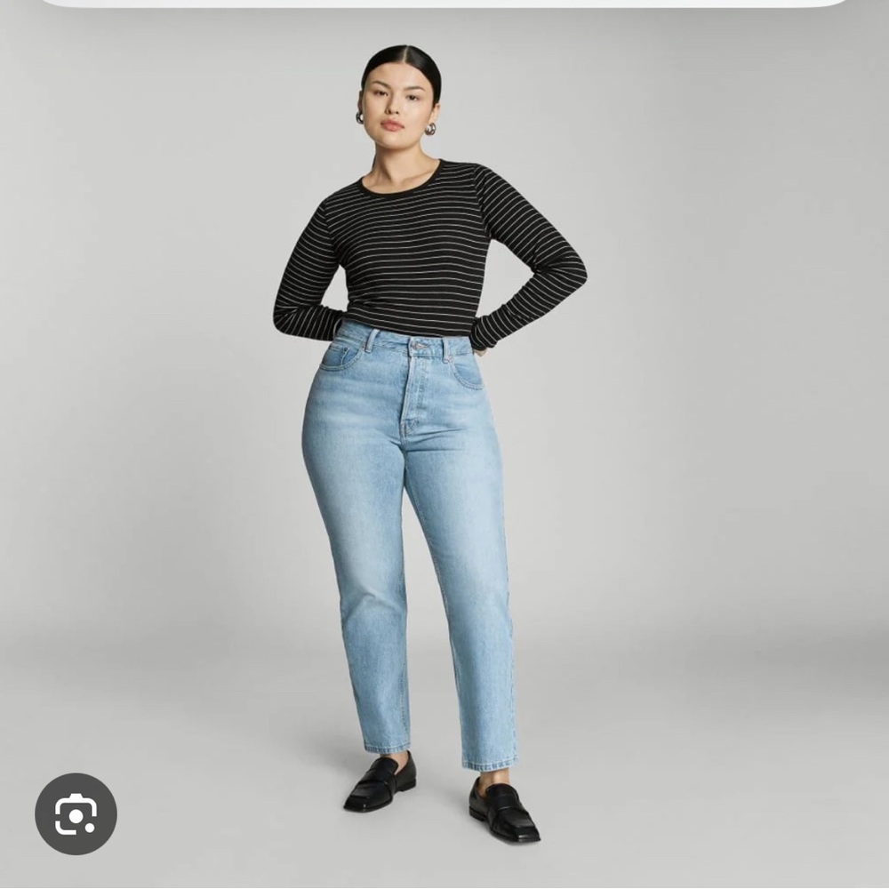 Everlane Curvy Cheeky Light Blue Straight Leg Jeans